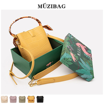 Bag Womens 2021 New Tide Fashion Joker Simple Stone Wing Bucket ins Western Style Joker shoulder bag