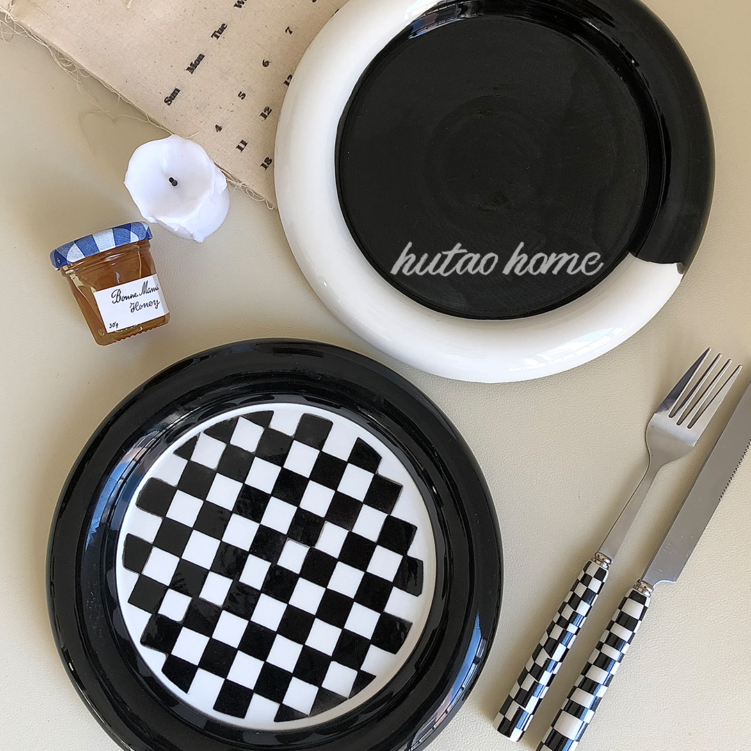 Nordic Ins Wind Fat Tuk-tuk black and white matching Chessboard Grid dinner plate minimalist 100 hitch pan disc glazed down