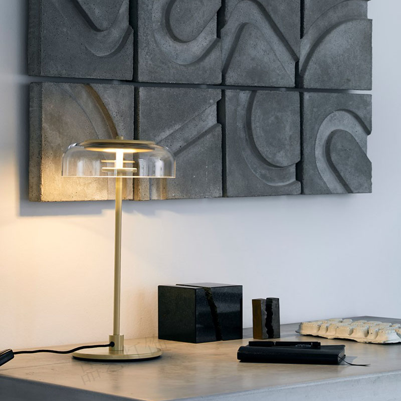 Postmodern designer creative glass table lamp bedroom headroom headroom light living room lamp-like board room decoration table lamp