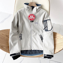 Soft shell clothes male and female outdoor monolayer submachine clothing autumn and winter Korean version bf harbor wind gush jacket male trend incoat