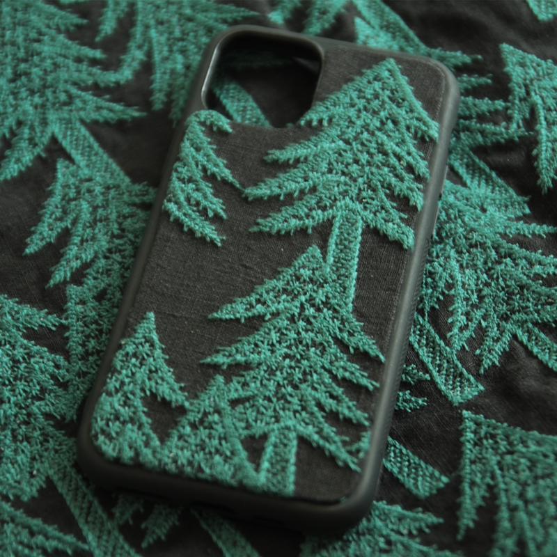 All Kawamaki Ming Wind Artisanal Cloth Art Retro Personality Embroidery is suitable for iPhone13Pro mobile phone protective shell protective casing