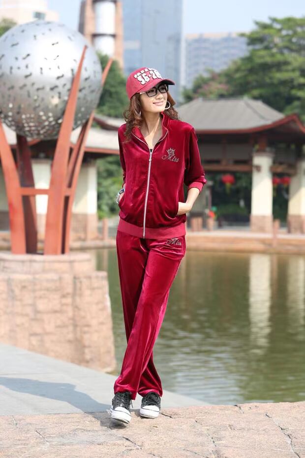 Mùa xuân và mùa thu 2019 mới của phụ nữ phù hợp với thể thao nhung Thời trang nữ phiên bản Hàn Quốc của cổ áo thể thao nhung vàng - Thể thao sau bộ thể thao lining nam