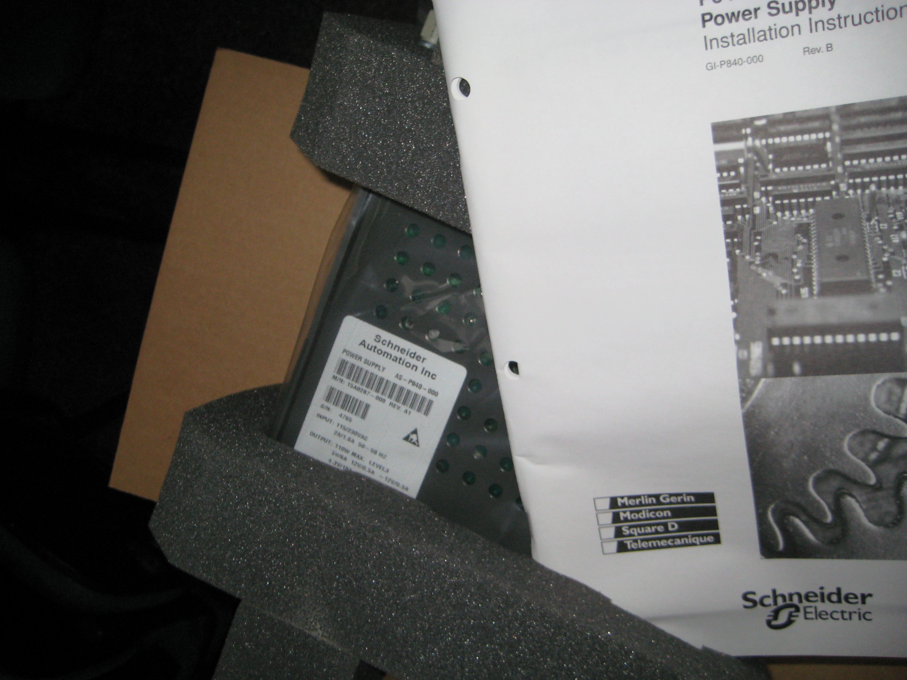 New Modicon 984PLC Power Module AS-P840-000