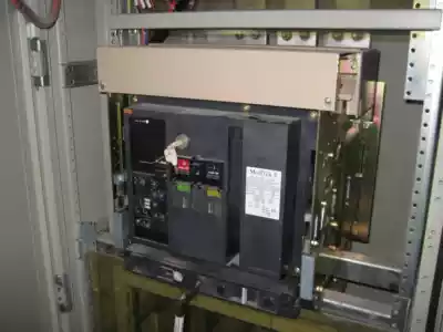 Moeller Zhenjiang Mueller set of IZM 32 SV-3200 STR58U drawer type circuit breaker