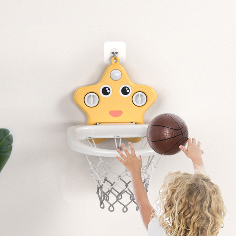 Household children's basketball rack hanging simple suction cup can lift infants and young children without punching indoor mini shooting frame