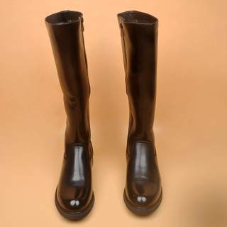 New autumn and winter style slimming shoes that are high above the knees