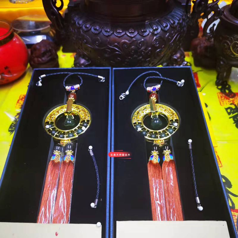 Fidelity Taishan Lingyu excellent grade ink jade jasper gourd car pendant pendant sacrifice training jewelry