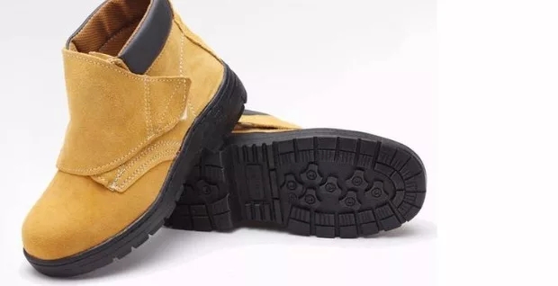 Welder men shoes smashing oil acid-proof alkaline Baotou steel shoes summer breathable lightweight deodorant