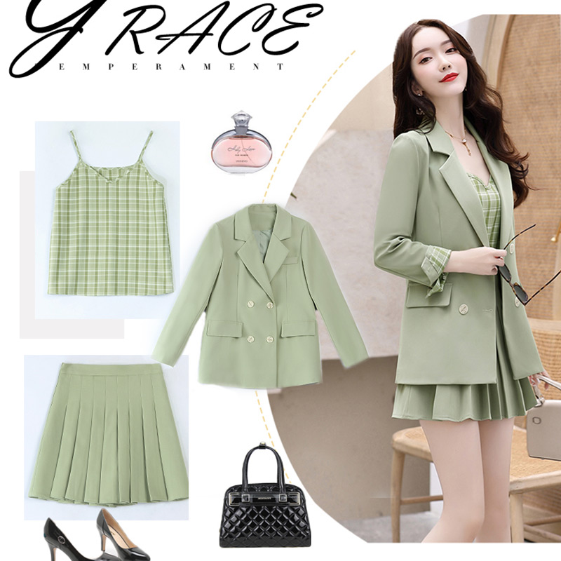 2022 new spring and autumn Korean version suit small suit jacket 100 plexen short dress temperament college wind small three sets 