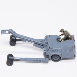 Hhc0006 1/72 Mhu-83 Ammunition Loading Vehicle Can Be Used with Various Types of Aircraft and in Various Scenarios, Finished Product