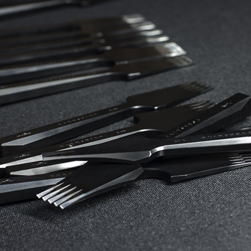 Good craftsman hand-made French leather cut method black method cut moon cut YORKSHINE Blanchard