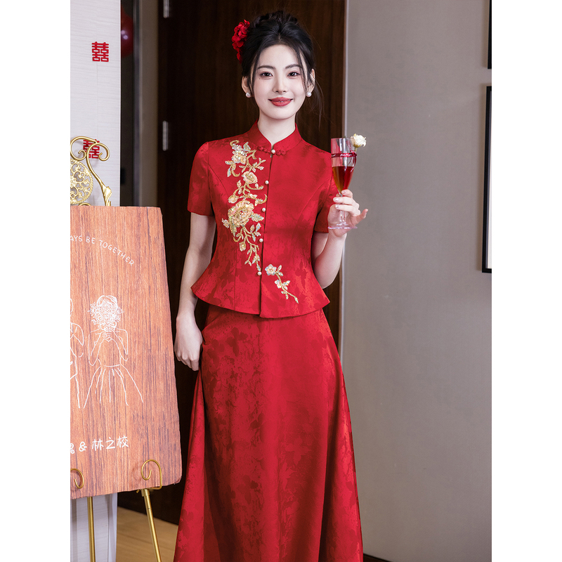 New Chinese-Style Red Two-Piece Cheongsam Wedding Dress for the Bride 2026 New High-End Embroidered Engagement Dress for Summer