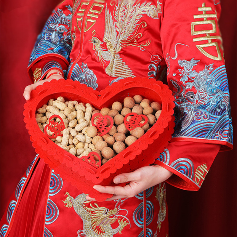 Happy plate non-woven small tray fruit plate plate happy word wedding candy living room red wedding wedding wedding supplies Daquan