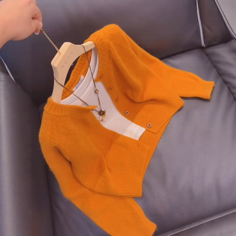 Pumpkin Orange Retro Twist Single-Breasted Knit Cardigan for Women, Autumn and Winter French Style Lazy Soft Sweater Cardigan Coat Pumpkin Orange Retro Twist Single-Breasted Knit Cardigan for Women, Autumn and Winter French Style Lazy Soft Sweater Cardigan Coat