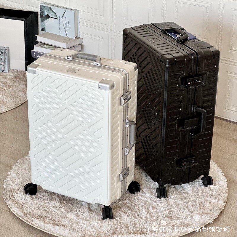 Japanese personality aluminum box silent all-wheel anti-collision light pull rod box password lock travel box