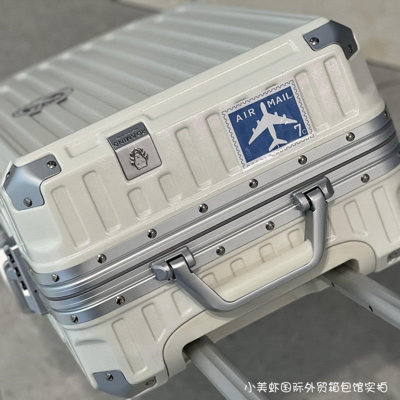 Japanese personality thickened luggage mute universal wheel suitcase light password lock aluminum frame trolley case for men and women