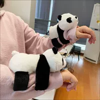 Panda выпадает большую (два) высокую высоту 17 см.