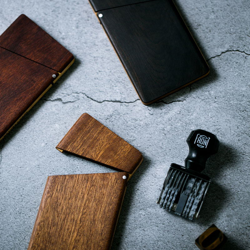 Natural and home wooden business card holder Creative clamshell business card box Men's business office business card holder Women's business card card
