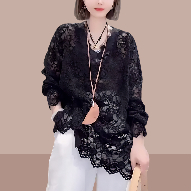 European-Style Black Lace Base Shirt with Lace V-Neck for Women, Spring and Autumn, Plus Size, Loose Fit, Elegant and Versatile Long-Sleeve Top