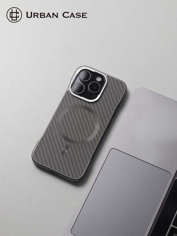 URBAN Carbon Fiber MagSafe Gray iPhone Case