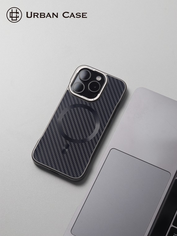 URBAN Carbon Fiber MagSafe Gray iPhone Case