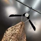 Yuzu мм 2025, летняя универсальная утягивающая шифоновая рубашка с открытыми плечами и леопардовым принтом, висящая на шее, галстук, жилет