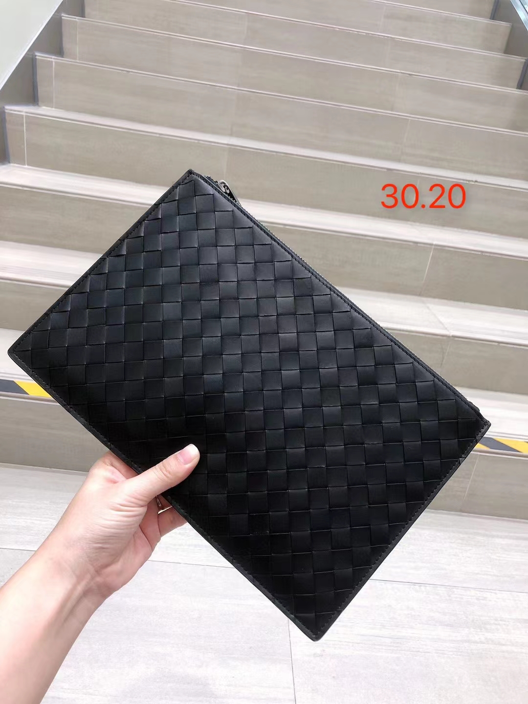 Large Capacity Letter Enveloping Woven Hand Grab Bag Fashion Hand Grab Bag Men's Bag Business High-end Leather Casual Mobile Phone Card Bag-Taobao