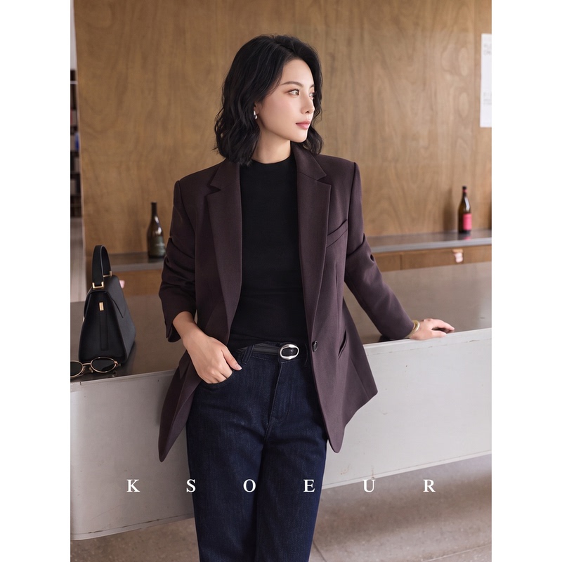 K Sister Ksoeur【Commuting Old Money】Custom-Spun Wool Yarn, Fitted with a Slight Waist Cinching, High-End Commuter-Style Blazer K Sister Ksoeur【Commuting Old Money】Custom-Spun Wool Yarn, Fitted with a Slight Waist Cinching, High-End Commuter-Style Blazer