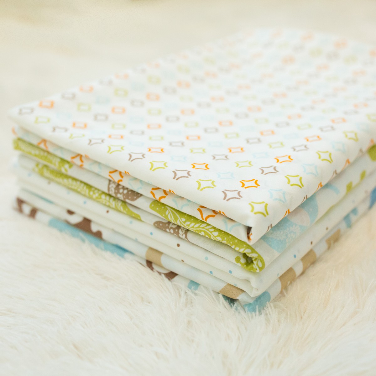 Baby Bed Linen High Branch Pure Cotton Crib Single Pillowcase Baby Bed Gasawara Kindergarten is covered by a single newborn bed