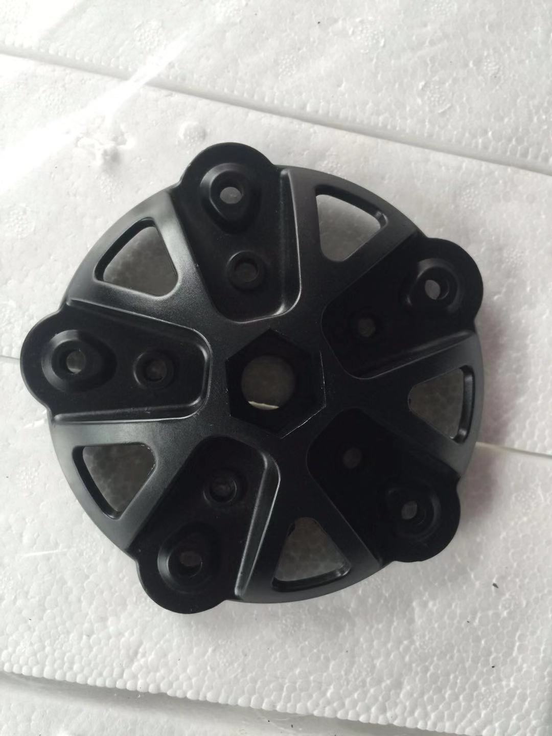 Small horizontal shaft wind turbine blade hub hood (deflector) accessory blade