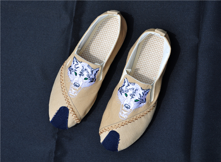 Trung Quốc phong cách cotton nam và vải lanh thêu giày vải thủ công cũ Bắc Kinh quốc nam giày retro thêu giày thấp giày - Giày thấp giày nam thể thao