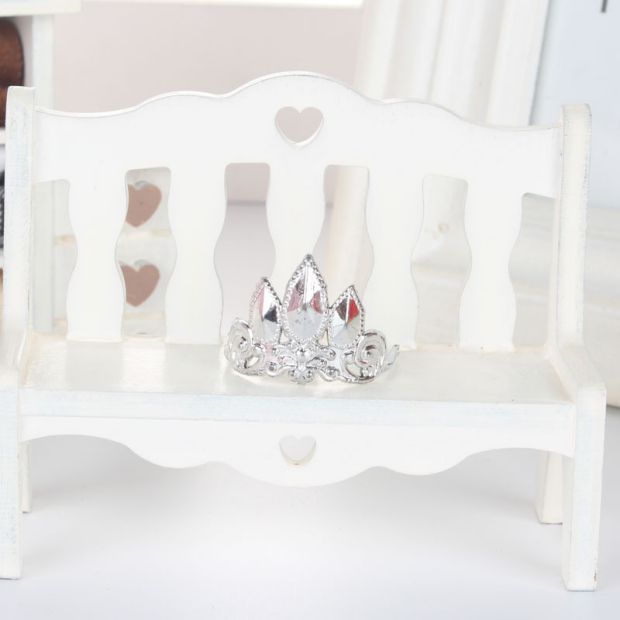 Phụ kiện trang sức nhỏ vương miện vòng tay vòng cổ bông tai nút tai 30 cm búp bê barbie đồ chơi bê barbie