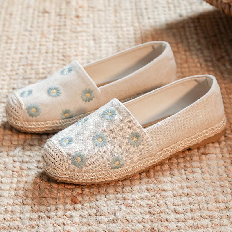 春と夏の漁師の靴女性の古い北京布靴手作りリネンフラットソールカジュアル通気性スリッポン快適な刺繍シングルシューズ