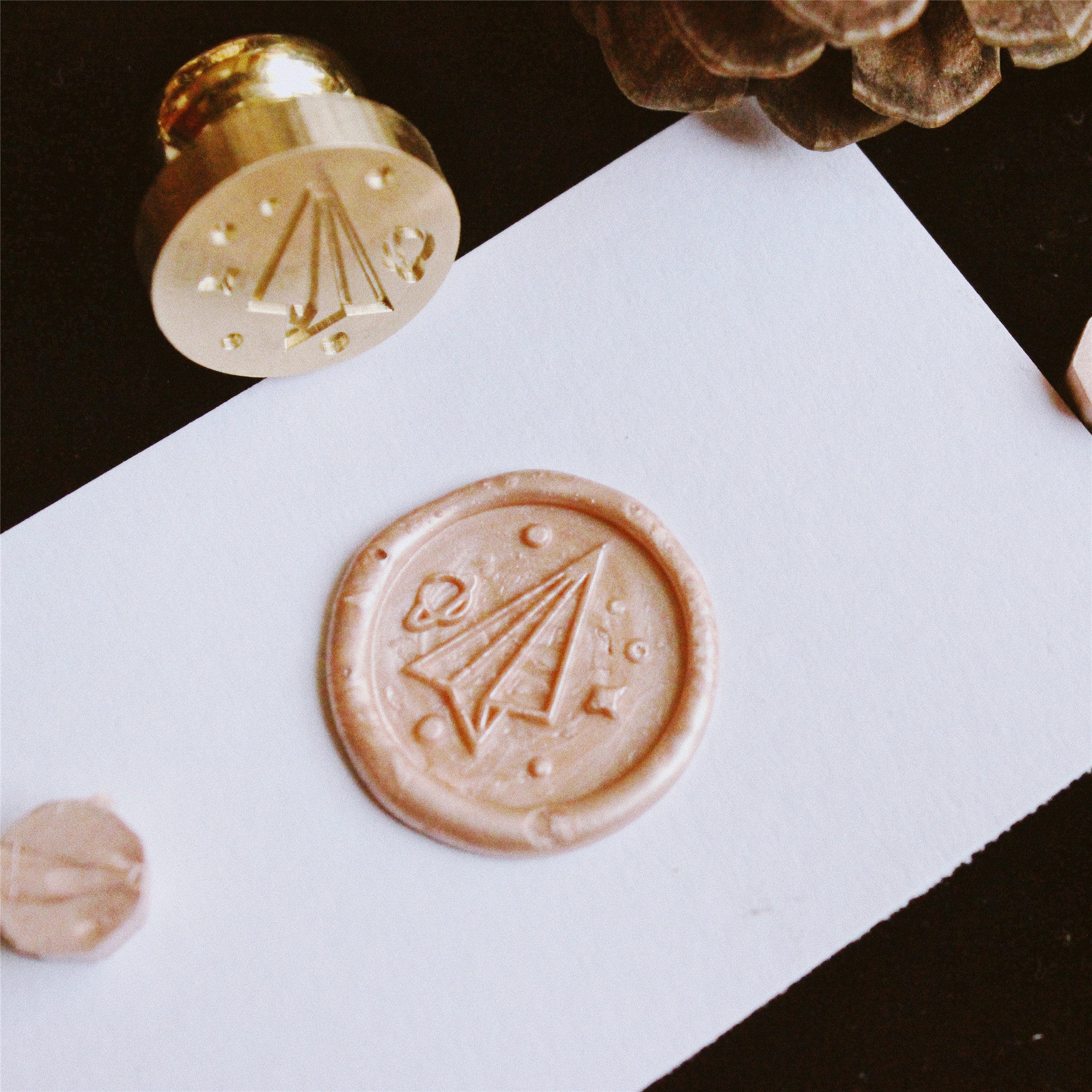 Mini Mini 2 cm paint seal small handle original gift Valentine's Day marriage