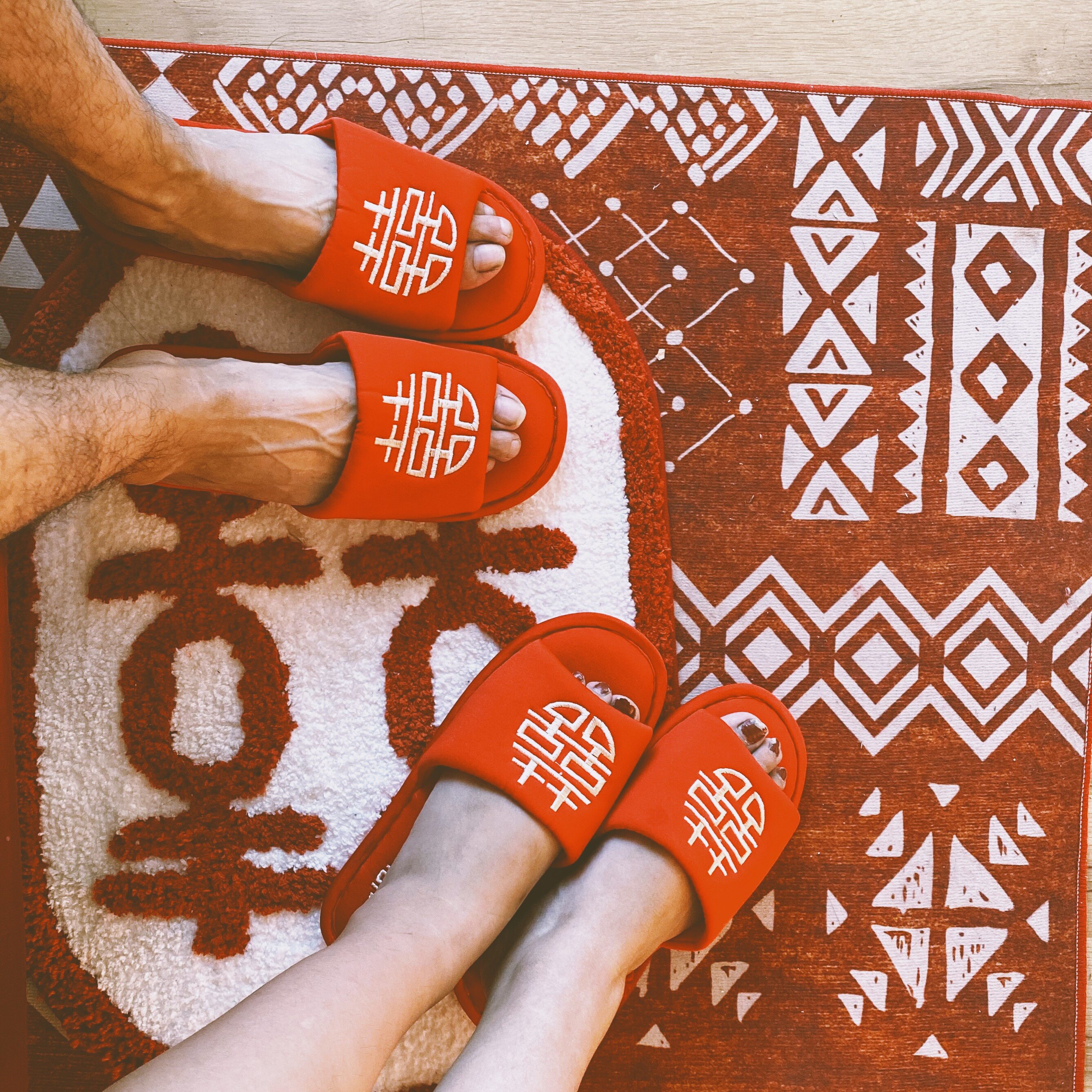 Douyin Xiaohongshu Peach Bud couple with the same style)) super comfortable, stepping on the cloud feeling, Japanese red wedding slippers
