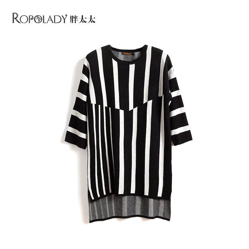 Fat lady large size women's clothing spring and autumn new fashion black and white vertical strip temperament Korean knitted sweater 418207510