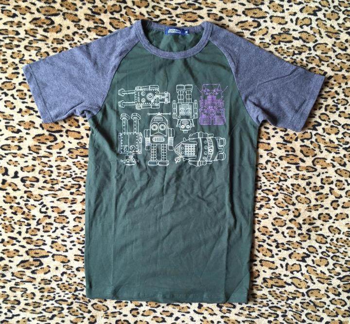 Robot gray collision with green T-shirt