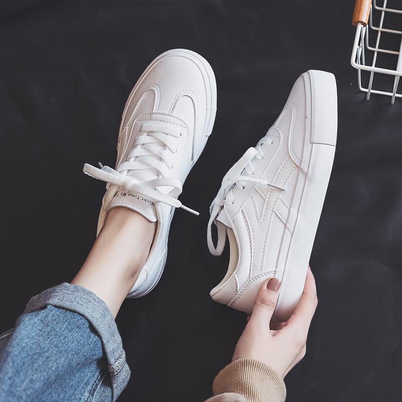 Hong Kong Tide Cards 2022 Spring New Korean Version Small White Shoes Women Sports Casual Ins Tide 100 Hitch White Board Shoes