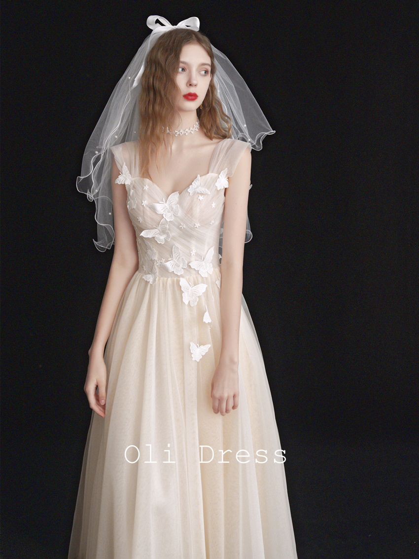 Eight -year -old shop wedding dress OLI family wedding dress small girl new bridesmaid skirt dinner dinner year meeting birthday