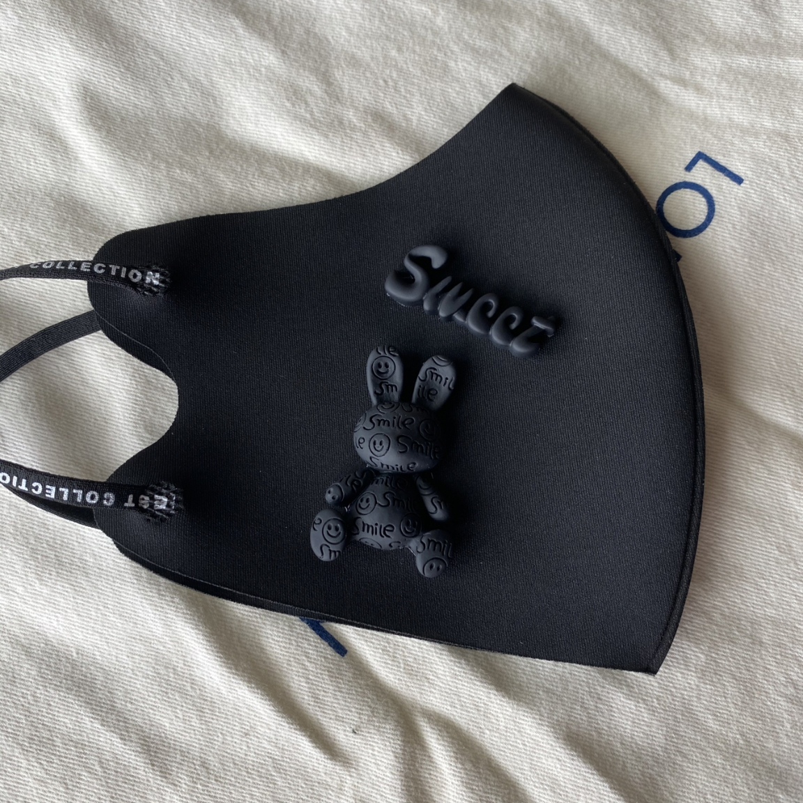 Ice Silk Cartoon Rabbit Student Mask Windproof breathable sunscreen Dust Resistant Woman Delicate Fashion Washable Solid Mouth-Taobao