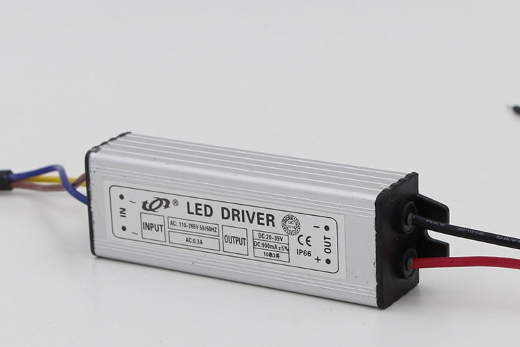 Waterproof pitcher 30W led drive 10 strings 3 and Valium 900mA foot power light power