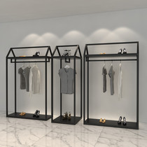 The clothing store shows the landing gear and the men and women clothing store shelves