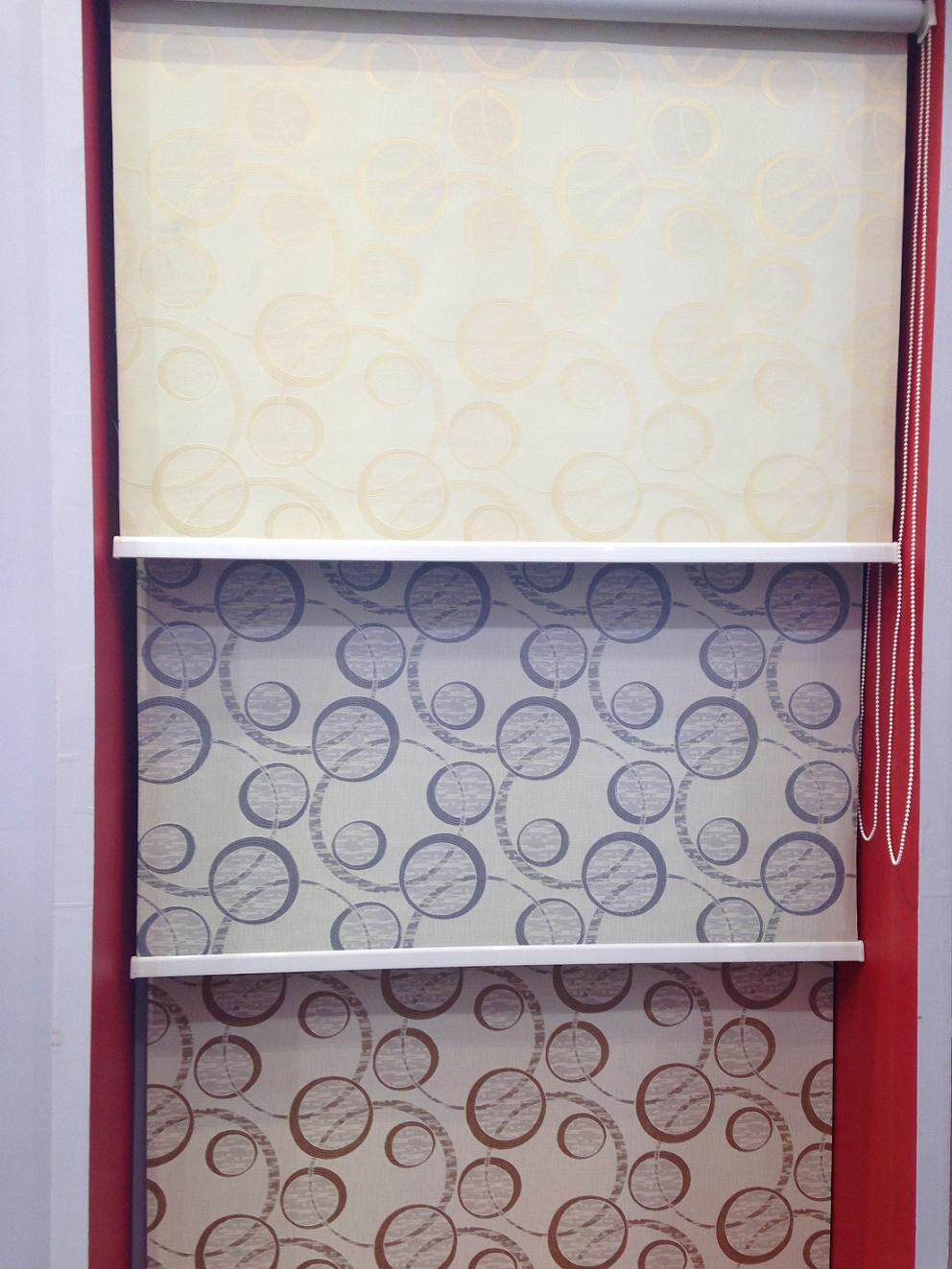 High-grade jacquard roller blinds Extra-thick fabrics painted white and full blackout Beaded roller blinds Printing roller blinds Custom finished products