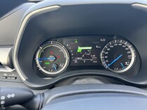 22 Highlander upgrades are displayed on the original cruise control instrument panel