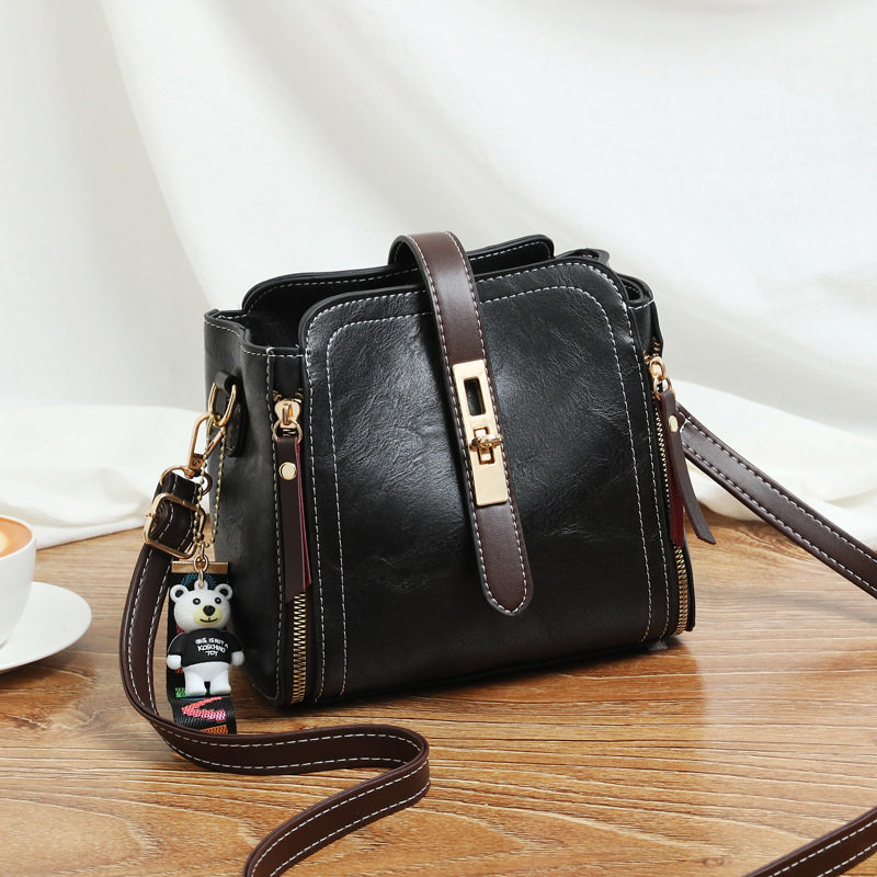 Shanghai Spot Warehouse Qingpu District Customer Supply Outlets Discount Official Website Western Style One-shoulder Messenger Bucket Bag Female Summer