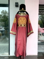 Di Renjie Clothing рента на один день