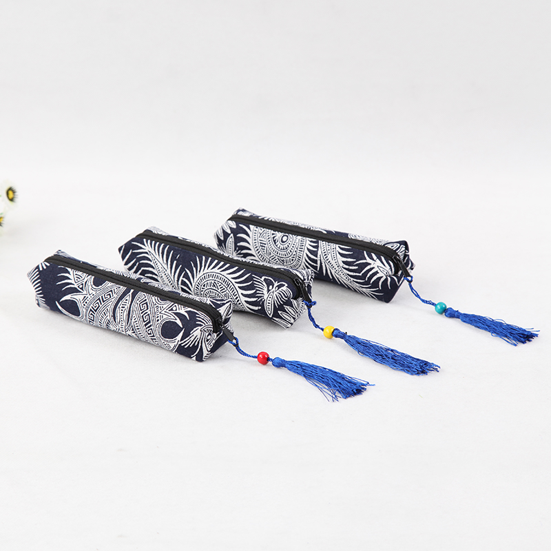 Guizhou Miao hand-painted batik hand embroidery cosmetic bag Stationery bag pen bag (including packaging box)