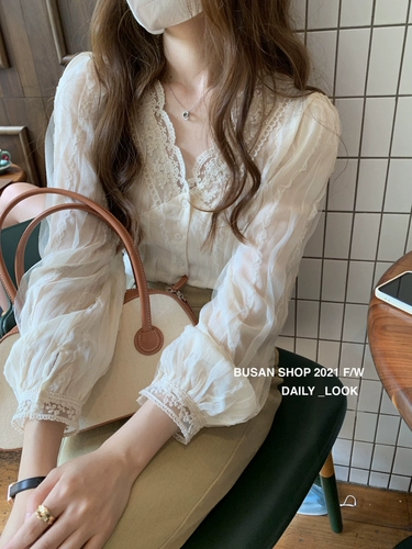 2023 Модная кружевная шифоновая рубашка с V-образным вырезом для женщин с нежным темпераментом и универсальной супер-сказочной сладкой рубашкой базовая осень и зимний топ