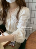2023 Модная кружевная шифоновая рубашка с V-образным вырезом для женщин с нежным темпераментом и универсальной супер-сказочной сладкой рубашкой базовая осень и зимний топ