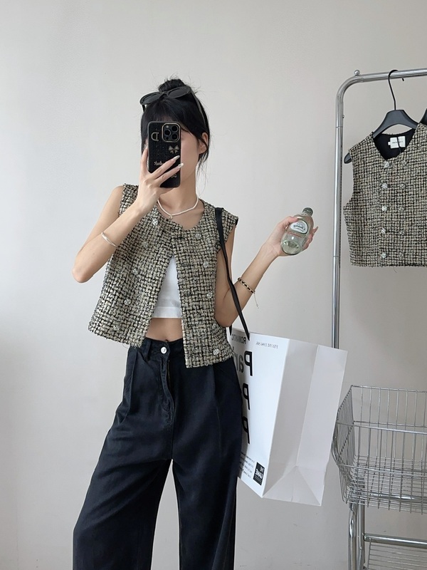 Petite Plaid Vest Jacket for Women 2024 New Summer Thin Style Elegant Double-Breasted Sleeveless Slimming Top Petite Plaid Vest Jacket for Women 2024 New Summer Thin Style Elegant Double-Breasted Sleeveless Slimming Top